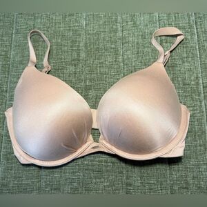 Victoria Secret Plunge Push Up Bra 34DD Padded Underwire Satin Nude Adjustable
